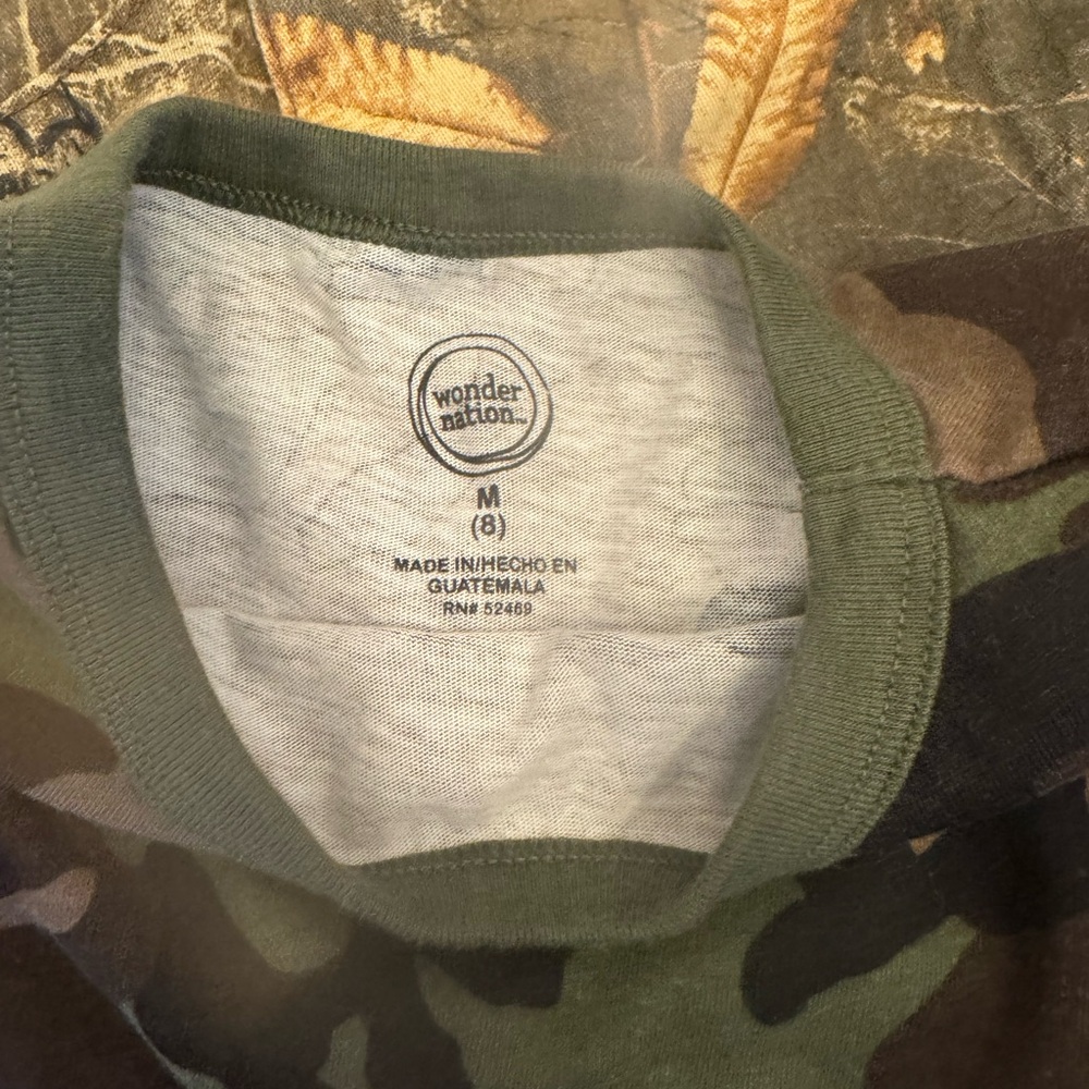 Camo Carhartt, Levi’s , North Face Bundle Lot - Picture 2 of 4